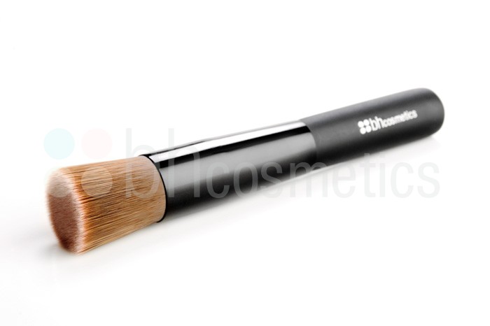 BH Cosmetics Round Stippling Brush